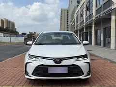 2022 Toyota Corolla 1.5L CVT Pioneer, белый — фото 2