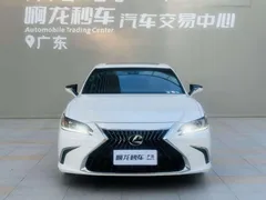 2022 Lexus ES 200 Excellence, белый — фото 2