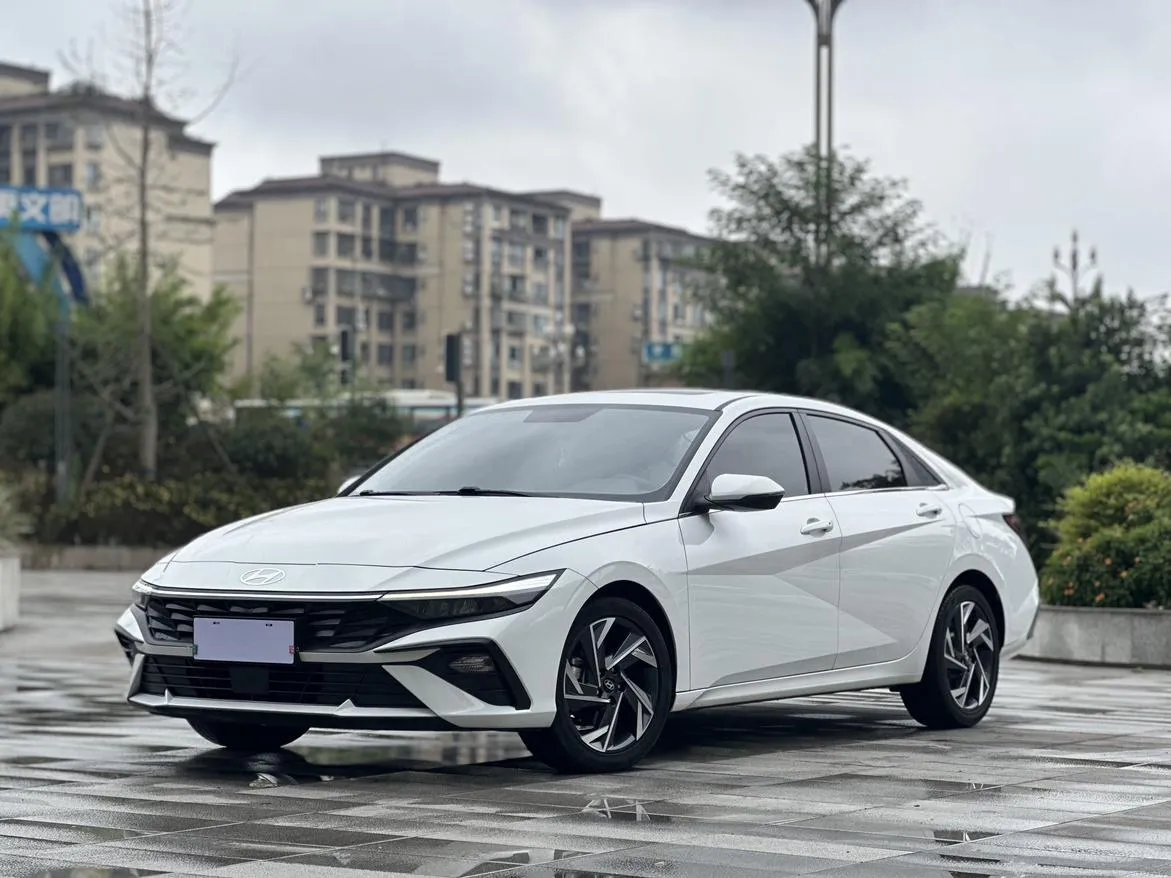2023 Hyundai Elantra 1.5L CVT GLX Elite