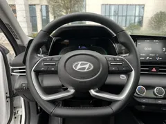 2023 Hyundai Elantra 1.5L CVT GLX Elite, белый — фото 4