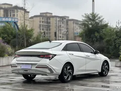 2023 Hyundai Elantra 1.5L CVT GLX Elite, белый — фото 11