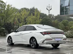 2023 Hyundai Elantra 1.5L CVT GLX Elite, белый — фото 12