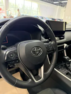 2023 Toyota RAV4 2.0L CVT 4WD Adventure Plus, белый — фото 11