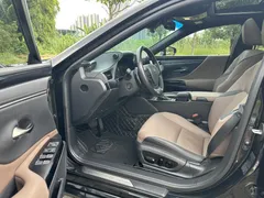 2021 Lexus ES 200 Excellence, чёрный — фото 4