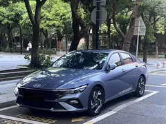 2023 Hyundai Elantra 1.5L CVT GLX Elite, синий — фото 1