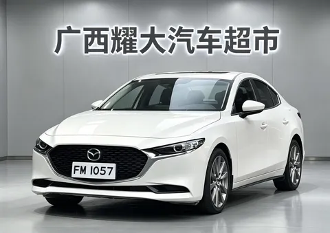 2022 Mazda Mazda3 2.0L AT