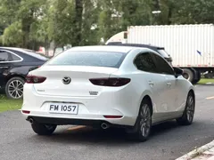 2022 Mazda Mazda3 2.0L AT, белый — фото 7