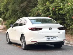 2022 Mazda Mazda3 2.0L AT, белый — фото 8