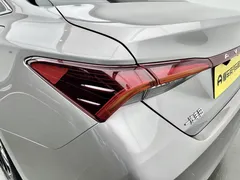 2022 Toyota Avalon 2.0L Luxury — фото 20