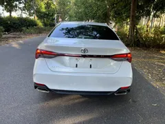 2022 Toyota Avalon 2.0L Luxury, белый — фото 6