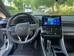 2022 Toyota Avalon 2.0L Luxury, белый — фото 16