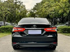 2021 Toyota Camry 2.5G Luxury, чёрный — фото 6
