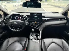 2021 Toyota Camry 2.5G Luxury — фото 8