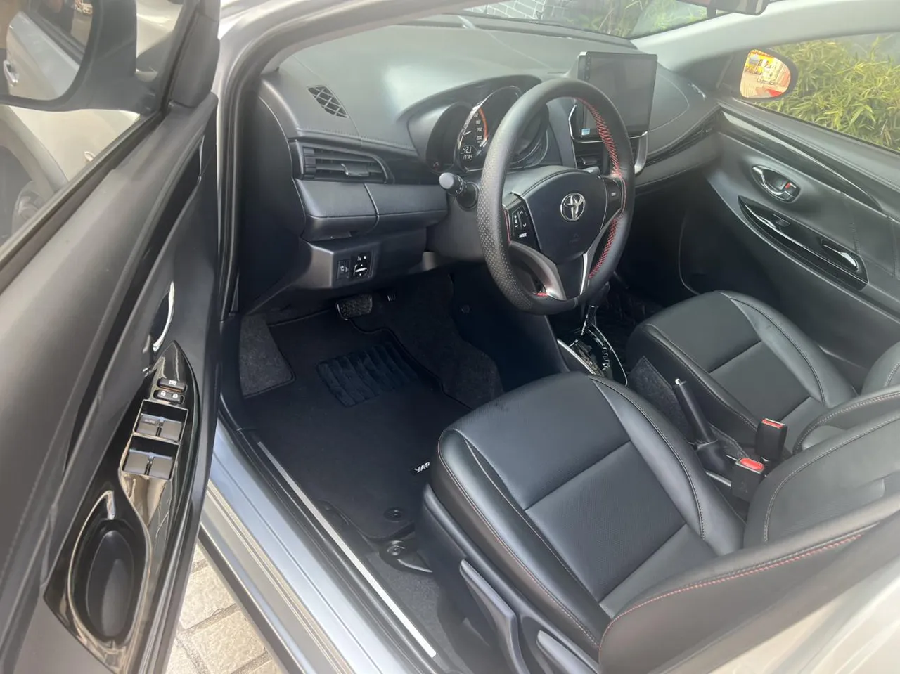 2022 Toyota Yaris L Zhixuan X 1.5L CVT Luxury Plus