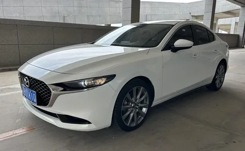 2023 Mazda Mazda3 2.0L AT