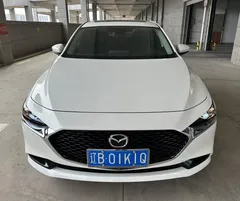 2023 Mazda Mazda3 2.0L AT, белый — фото 2