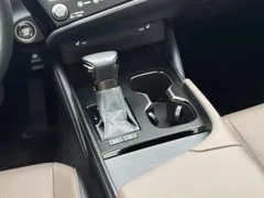 2022 Lexus ES 200 Excellence — фото 15
