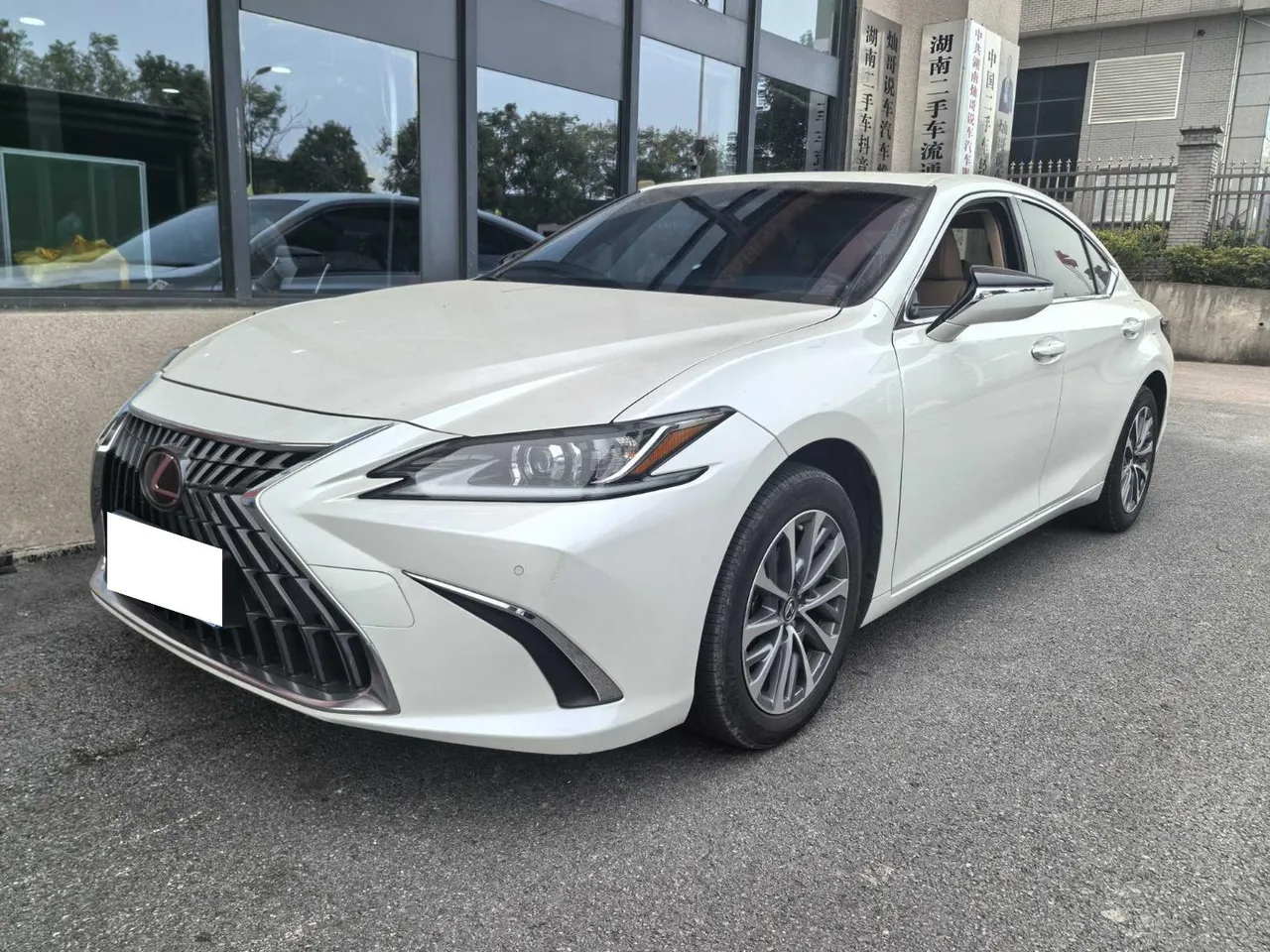2022 Lexus ES 200 Excellence