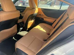 2022 Lexus ES 200 Excellence, белый — фото 7