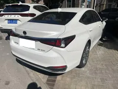 2022 Lexus ES 200 Excellence, белый — фото 8