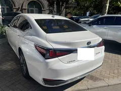 2022 Lexus ES 200 Excellence, белый — фото 9