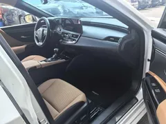 2022 Lexus ES 200 Excellence, белый — фото 15