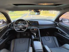 2023 Hyundai Elantra 1.5L CVT LUX Premium, белый — фото 13