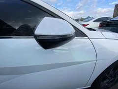 2023 Hyundai Elantra 1.5L CVT LUX Premium, белый — фото 12