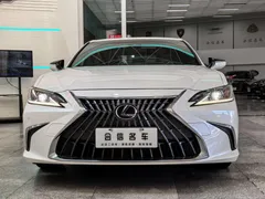 2021 Lexus ES 200 Excellence, белый — фото 2