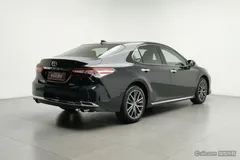 2023 Toyota Camry 2.5G Luxury, чёрный — фото 2