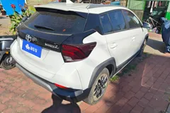 2022 Toyota Yaris L Zhixuan X 1.5L CVT Luxury Plus, белый — фото 9