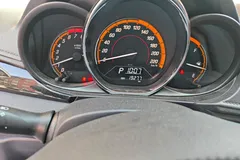 2022 Toyota Yaris L Zhixuan X 1.5L CVT Luxury Plus, белый — фото 17