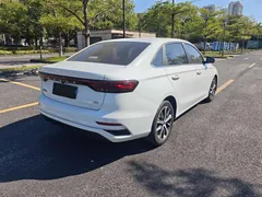 2022 Geely Emgrand 4th Gen 1.5L CVT Flagship, белый — фото 16