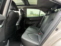 2023 Toyota Camry 2.5G Luxury — фото 6
