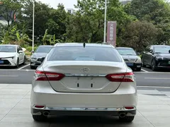 2023 Toyota Camry 2.5G Luxury — фото 8