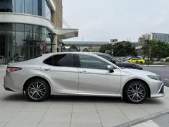 2023 Toyota Camry 2.5G Luxury — фото 29
