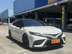 2022 Toyota Camry 2.5S Knight, белый — фото 3