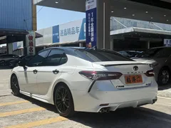 2022 Toyota Camry 2.5S Knight, белый — фото 7