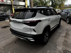2021 Kia Seltos 1.5L CVT Trend, белый — фото 4