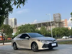 2021 Toyota Camry 2.5G Luxury — фото 3
