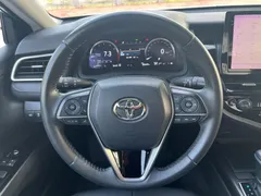 2021 Toyota Camry 2.5G Luxury — фото 10