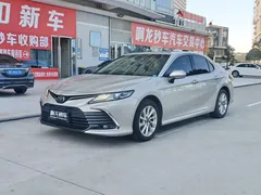 2021 Toyota Camry 2.0G Luxury — фото 1