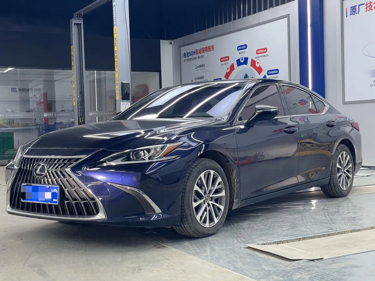 2022 Lexus ES 200 Excellence