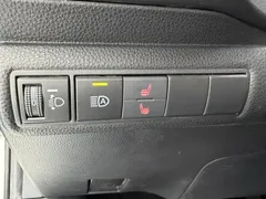 2021 Toyota Corolla 1.5L CVT Elite, белый — фото 12