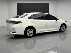 2021 Toyota Corolla 1.5L CVT Elite, белый — фото 18