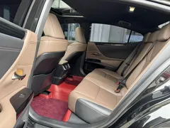 2023 Lexus ES 260 Excellence, чёрный — фото 9