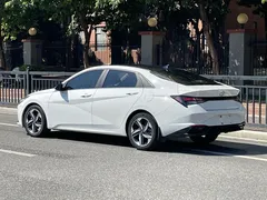 2022 Hyundai Elantra 1.5L CVT GLX Elite, белый — фото 3