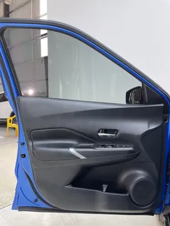 2022 Nissan Kicks 1.5L XV CVT Luxury, синий — фото 15