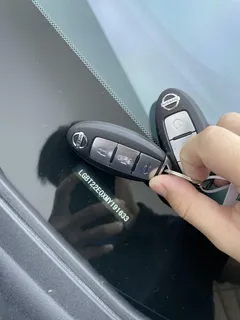 2022 Nissan Kicks 1.5L XV CVT Luxury, синий — фото 29
