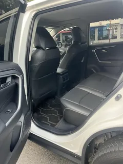 2022 Toyota RAV4 2.0L CVT 2WD Fashion Plus, белый — фото 8